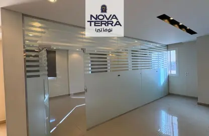 شقة - 3 غرف نوم - 2 حمامات للايجار في شارع الحكمة - الشيخ زايد - الجيزة