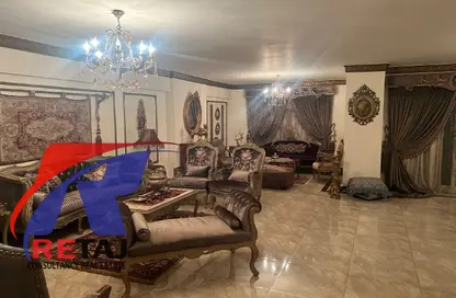 شقة - 4 غرف نوم - 2 حمامات للبيع في شارع زهير صبري - المنطقة الأولى - مدينة نصر - القاهرة