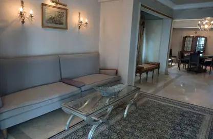 شقة - 3 غرف نوم - 3 حمامات للايجار في شارع سليمان اباظه - المهندسين - الجيزة