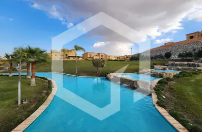 Villa - 5 Bedrooms - 6 Bathrooms for sale in Royal Meadows - Sheikh Zayed Compounds - Sheikh Zayed City - Giza