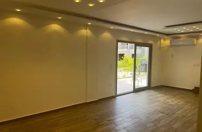 تاون هاوس - 3 غرف نوم - 4 حمامات للبيع في سوديك ايست - الحي السادس - هليوبوليس الجديدة - القاهرة