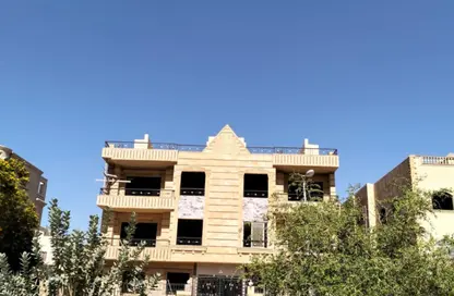 شقة - 3 غرف نوم - 3 حمامات للبيع في غرب الجولف - كمبوندات القطامية - القطامية - مدينة القاهرة الجديدة - القاهرة