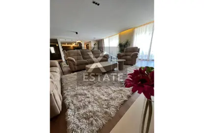 شقة - 3 غرف نوم - 3 حمامات للايجار في جولز - طريق مصر اسكندرية الصحراوي - مدينة 6 أكتوبر - الجيزة