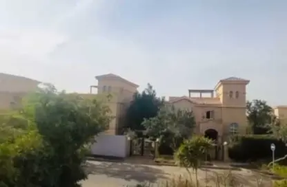 فيلا - 4 غرف نوم - 3 حمامات للايجار في مدينتي - القاهرة
