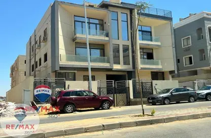 Apartment - 4 Bedrooms - 3 Bathrooms for sale in El Koronfel - The 5th Settlement - New Cairo City - Cairo