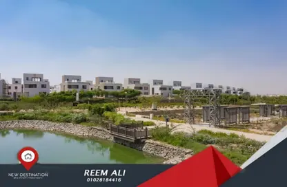شقة - 3 غرف نوم - 3 حمامات للبيع في كمبوند البروج - كمبوندات الشروق - مدينة الشروق - القاهرة