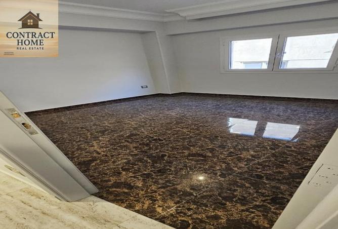 8350212 - Property Image 3