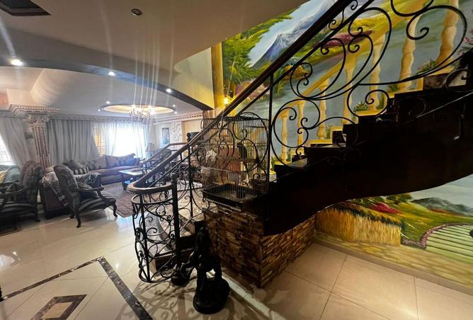 8078884 - Property Image 2