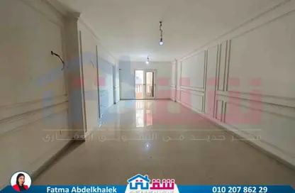 شقة - 3 غرف نوم - 2 حمامات للبيع في شارع مصطفي كامل - سموحة - حي شرق - الاسكندرية