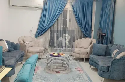 شقة - 3 غرف نوم - 3 حمامات للايجار في حى القرنفل - التجمع الخامس - مدينة القاهرة الجديدة - القاهرة