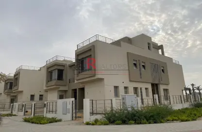 Townhouse - 3 Bedrooms - 4 Bathrooms for sale in Palm Hills New Cairo - 5th Settlement Compounds - The 5th Settlement - New Cairo City - Cairo