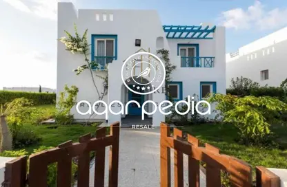 Chalet - 2 Bedrooms - 2 Bathrooms for sale in Mountain View - Ras Al Hekma - North Coast