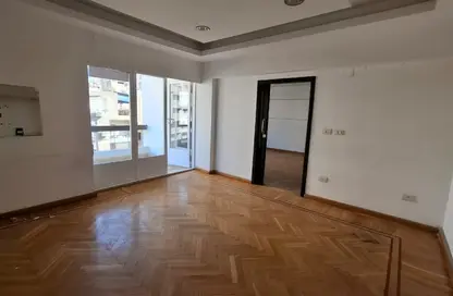 مساحات مكتبية - استوديو - 2 حمامات للايجار في شارع عمر بن الخطاب - الماظة - مصر الجديدة - القاهرة