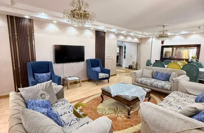 Apartment - 3 Bedrooms - 2 Bathrooms for rent in Zayed 2000 - 4th District - Sheikh Zayed City - Giza