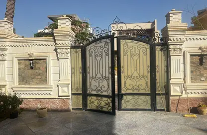 Villa - 5 Bedrooms - 7 Bathrooms for sale in Golf City - Obour City - Qalyubia