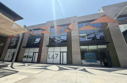مساحات مكتبية - استوديو - 3 حمامات للبيع في سكاى واك - طريق مصر اسكندرية الصحراوي - الجيزة