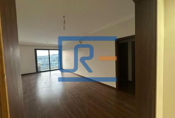 8243178 - Property Image 2