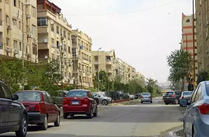 Apartment - 3 Bedrooms - 2 Bathrooms for sale in 7th Sector - Zahraa El Maadi - Hay El Maadi - Cairo