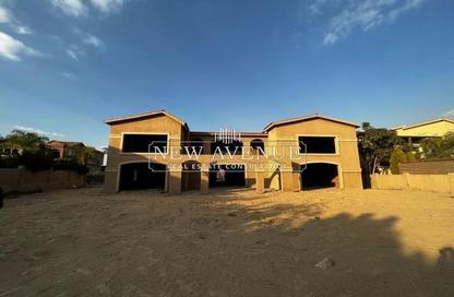 Villa - 6 Bedrooms - 7 Bathrooms for sale in Swan Lake Katameya - The 1st Settlement - New Cairo City - Cairo