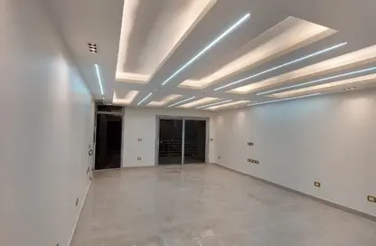 Apartment - 3 Bedrooms - 3 Bathrooms for rent in Moon Residences - Fifth Square - The 5th Settlement - New Cairo City - Cairo