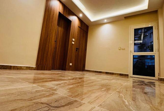 8367820 - Property Image 2