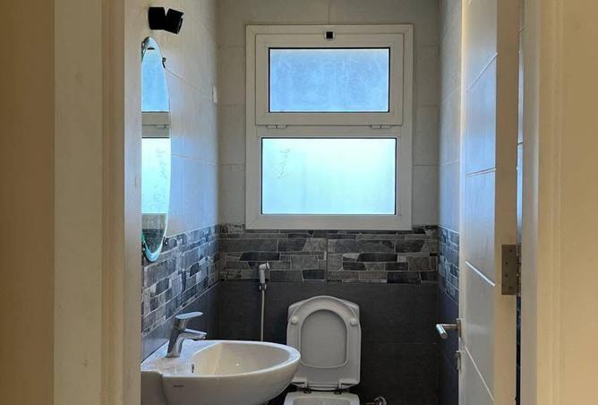 8481200 - Property Image 2