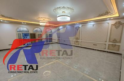 Apartment - 3 Bedrooms - 3 Bathrooms for sale in Al Tayaran St. - Al Sharekat - Nasr City - Cairo