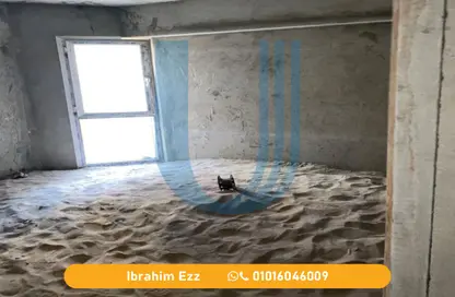 شقة - 4 غرف نوم - 3 حمامات للبيع في ميدان سموحة - سموحة - حي شرق - الاسكندرية
