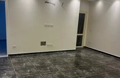 Apartment - 3 Bedrooms - 2 Bathrooms for rent in American University Housing District - 5th Settlement Compounds - The 5th Settlement - New Cairo City - Cairo