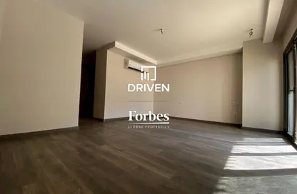 Apartment - 4 Bedrooms - 5 Bathrooms for sale in Park Side Residence - Zed Towers - Sheikh Zayed Compounds - Sheikh Zayed City - Giza