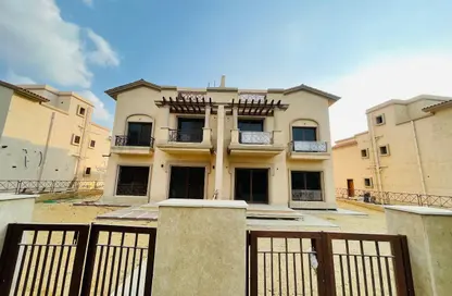 فيلا - 3 غرف نوم - 3 حمامات للبيع في پريڤادو - مدينتي - القاهرة