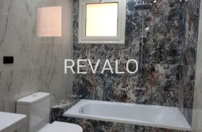 Apartment - 4 Bedrooms - 3 Bathrooms for rent in West Somid Road - West Somid - 6 October City - Giza