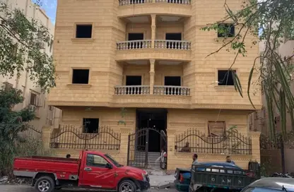 شقة - 3 غرف نوم - 2 حمامات للبيع في المجاورة الاولي - المنطقة التاسعة - مدينة الشروق - القاهرة