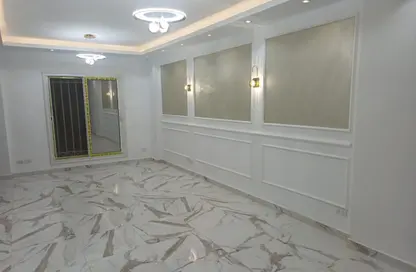Apartment - 2 Bedrooms - 1 Bathroom for sale in Madinaty - Cairo