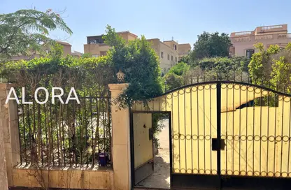 Apartment - 5 Bedrooms - 4 Bathrooms for sale in Al Bostan St. - 9th District - Sheikh Zayed City - Giza