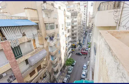 دوبلكس - 3 غرف نوم - 3 حمامات للبيع في شارع الاقبال - ابو قير - حي ثان المنتزة - الاسكندرية
