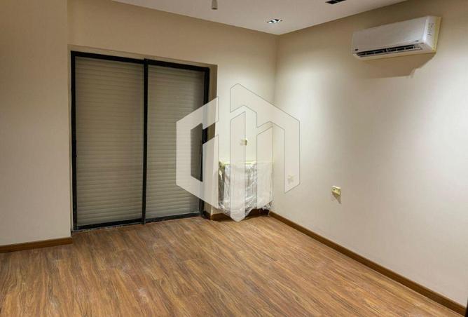 8023121 - Property Image 3
