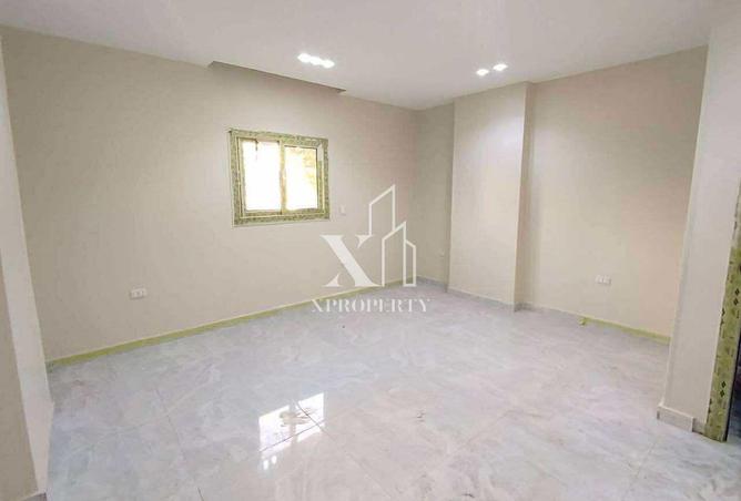 8043237 - Property Image 2