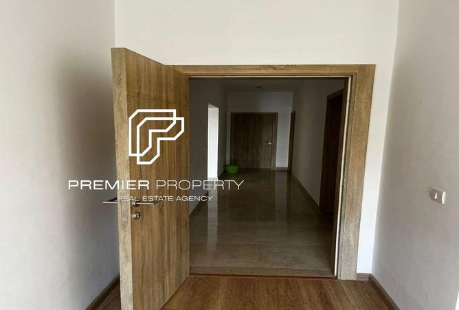 8195129 - Property Image 2