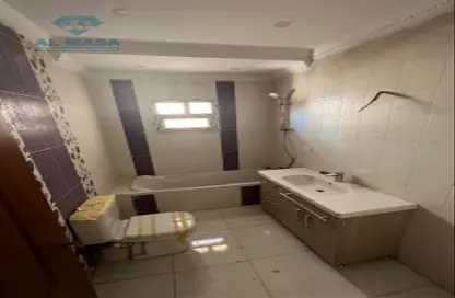 شقة - 4 غرف نوم - 4 حمامات للايجار في المستثمرين الجنوبية - مدينة القاهرة الجديدة - القاهرة