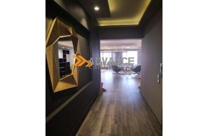 شقة - 3 غرف نوم - 3 حمامات للبيع في شارع لبنان - المهندسين - الجيزة