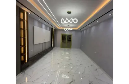 Apartment - 3 Bedrooms - 2 Bathrooms for sale in Gate 1 - Khofo - Hadayek El Ahram - Giza