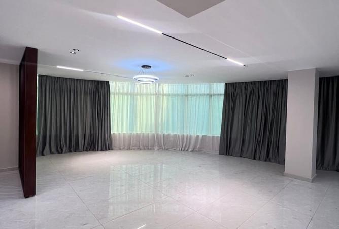 8237987 - Property Image 2