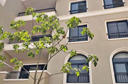 Apartment - 2 Bedrooms - 3 Bathrooms for sale in Village West - Sheikh Zayed Compounds - Sheikh Zayed City - Giza