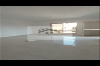 Apartment - 2 Bedrooms - 1 Bathroom for sale in Italian Square - Hadayek October - 6 October City - Giza