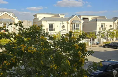 Villa - 5 Bedrooms - 5 Bathrooms for sale in Mountain View Chill Out Park - Northern Expansions - 6 October City - Giza