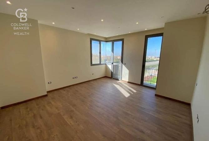 8239010 - Property Image 3