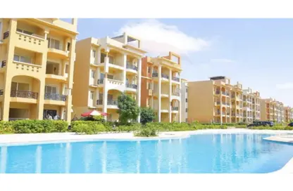 شاليه - 2 غرف نوم - 3 حمامات للبيع في إمارتس هايتس - قسم الضبعة - الساحل الشمالي