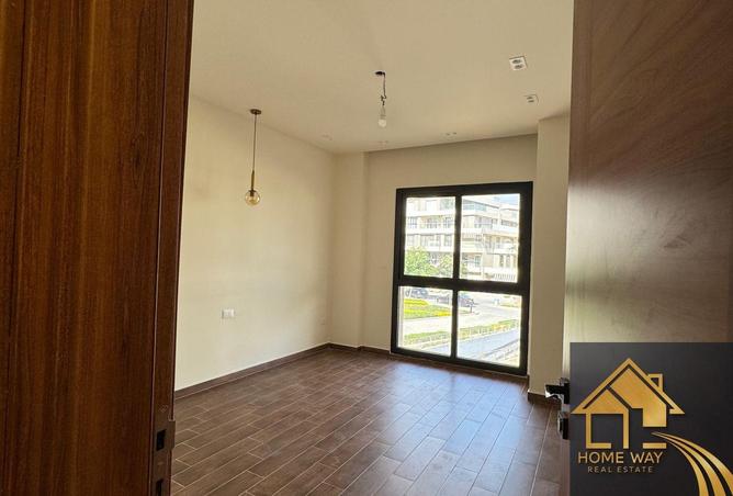 8204803 - Property Image 3