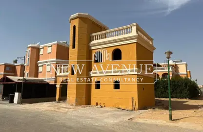Villa - 4 Bedrooms - 3 Bathrooms for sale in Stella Heliopolis - Cairo - Ismailia Desert Road - Cairo